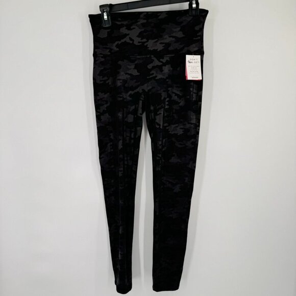 Spanx High-Waisted Camouflage faux leather Leggings pants sz large new $110 - Picture 9 of 15